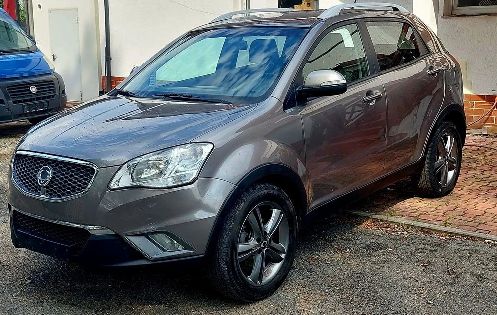 SsangYong/KGM Korando 4 x 4 manual 2.0D 175 PS dobrze wyposazony sprawny