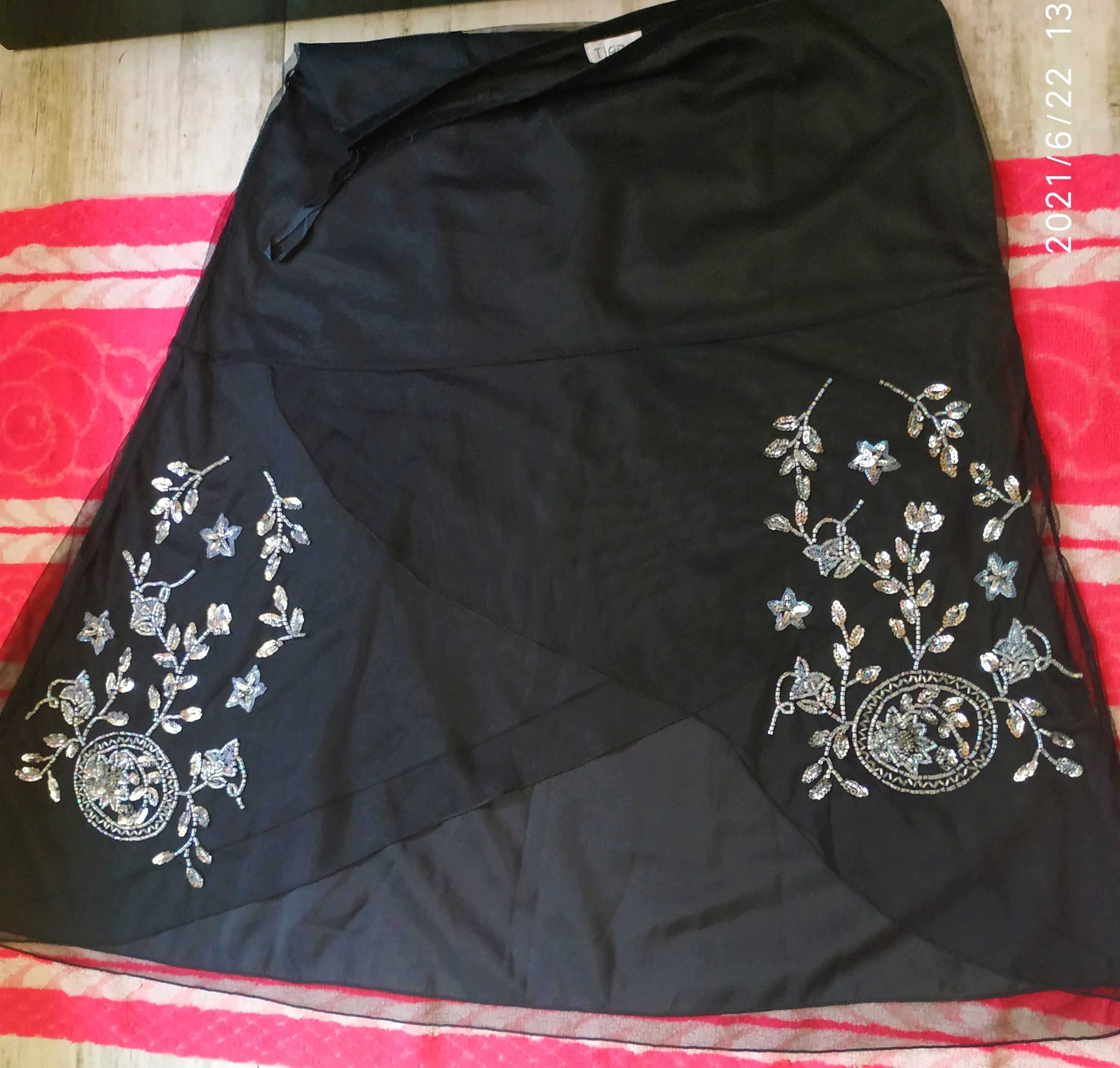 Elegancka czarna indyjska spódnica z cekinami , rozmiar XL