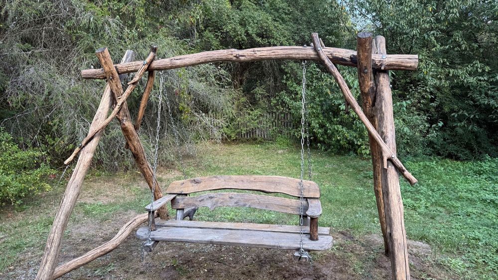 Zestaw drewnianych dębowych mebli