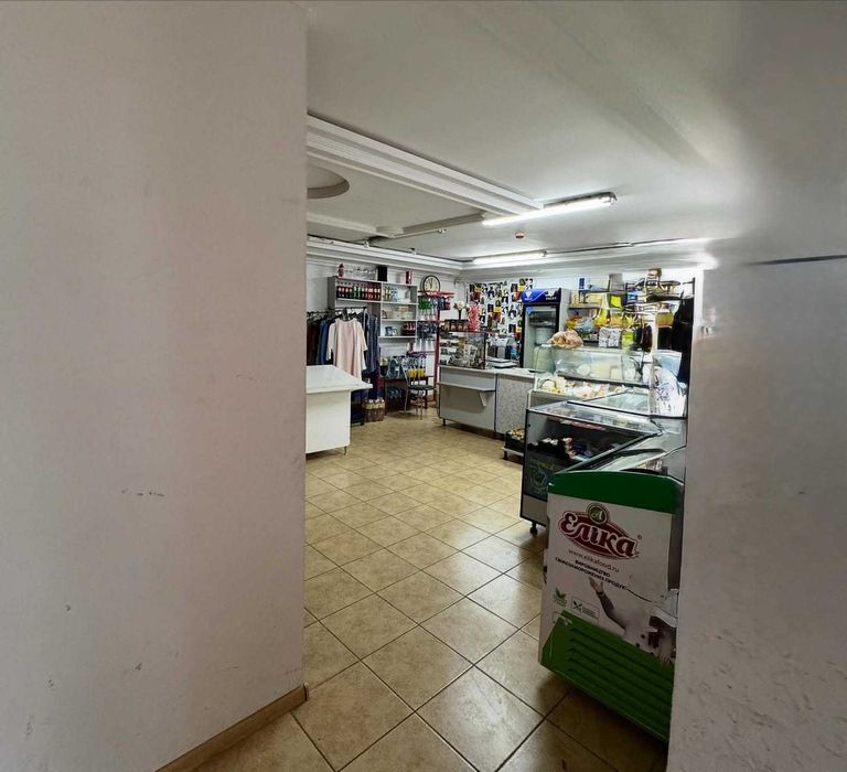 Продається комерційне приміщення