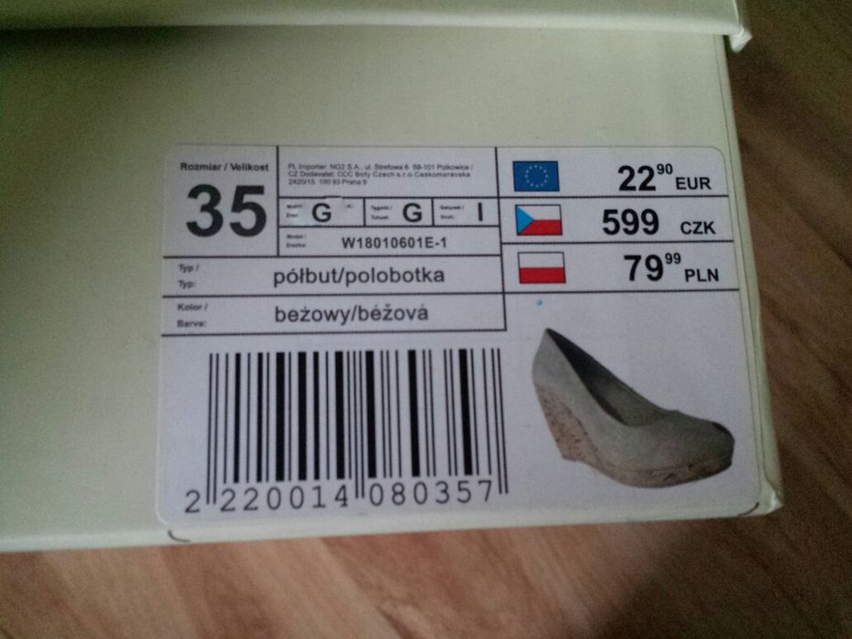 Buty na koturnie CCC rozmiar 35