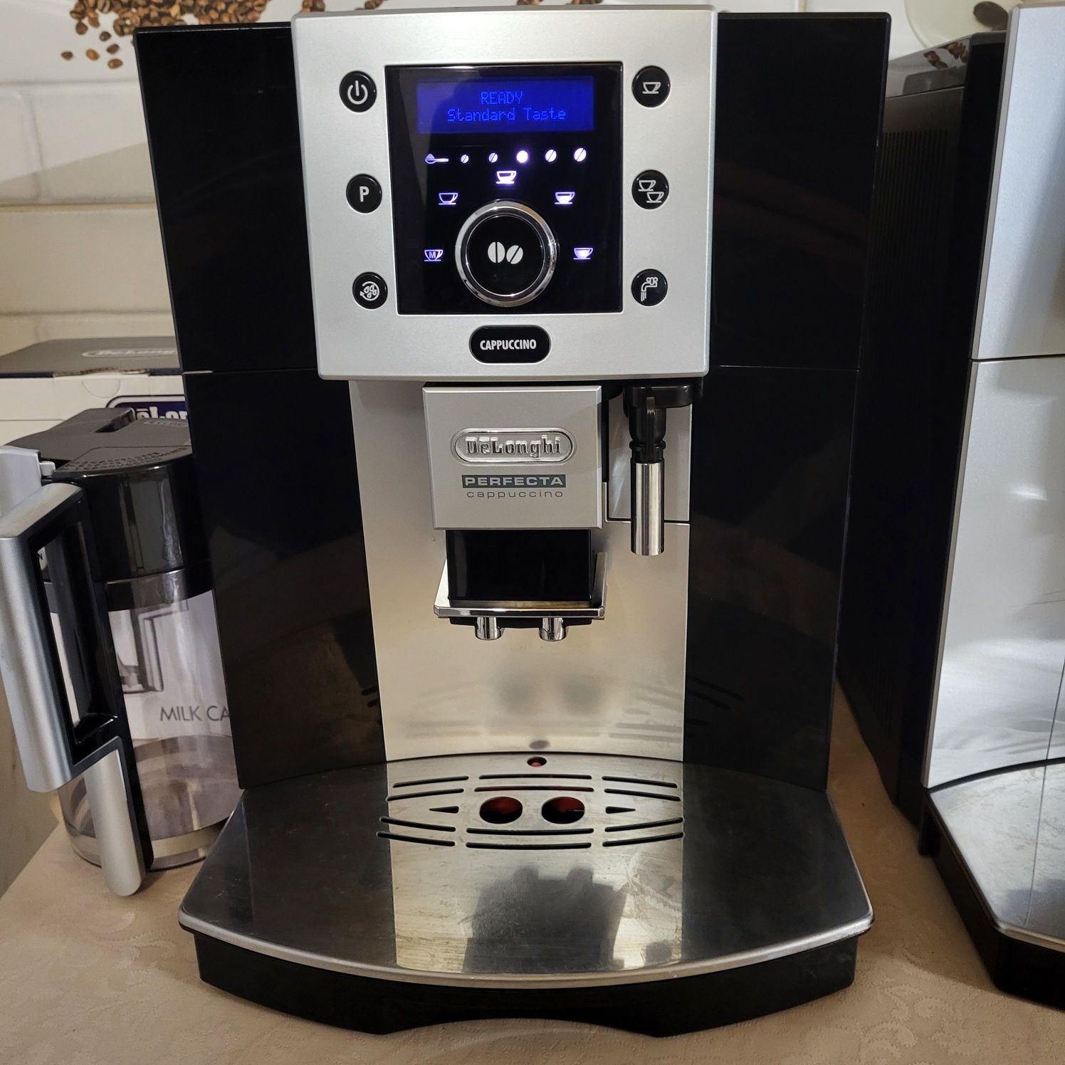 Кофемашина Кофеварка Delonghi Perfecta Cappuccino Esam 5500