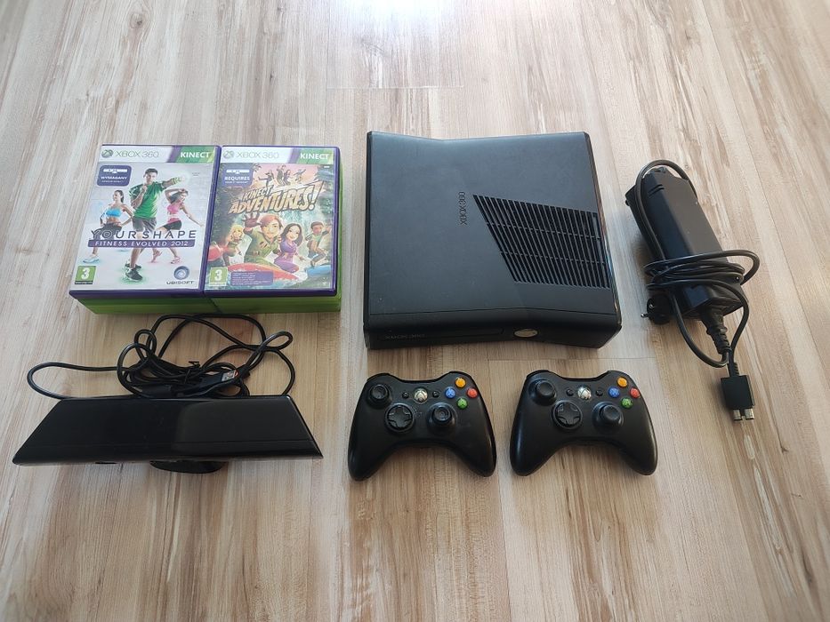 Xbox 360 250GB + 2 Pady + Kinect + 10 gier