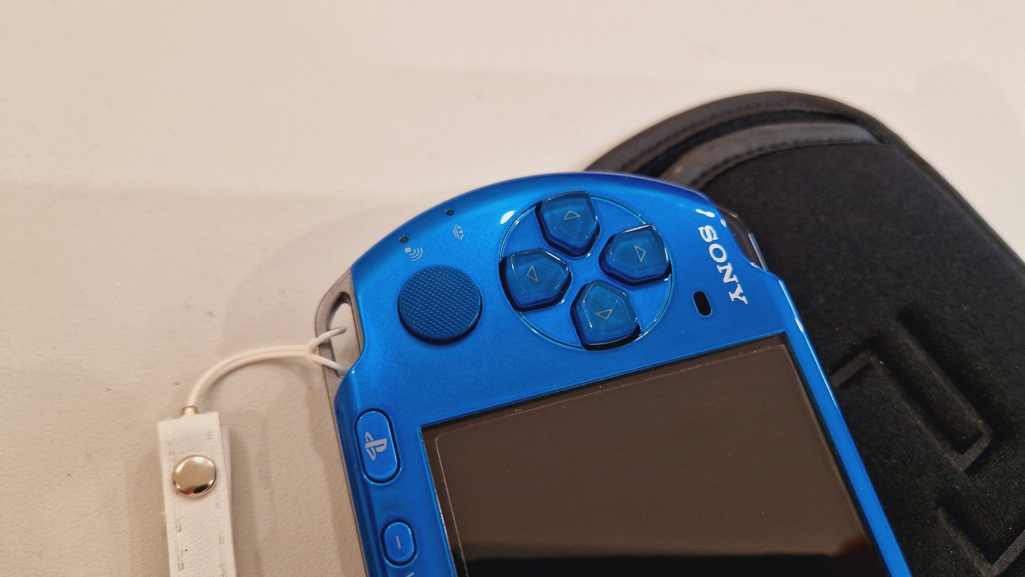Sony PSP-3000 с играми 130шт!