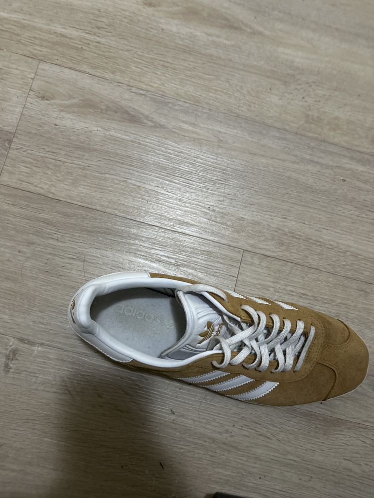 Vendo Adidas Gazelle n°43