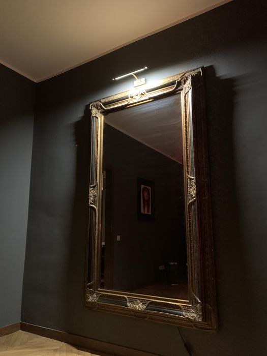 Duże, wysokie, stare lustro. Antyk, barok, zdobione.
