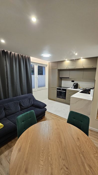 Mieszkanie 50 m2 do wynajęcia. Dwie sypialnie salon z kuchnią.