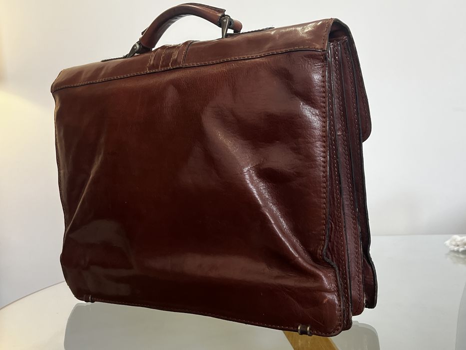 Pasta em pele diolomata