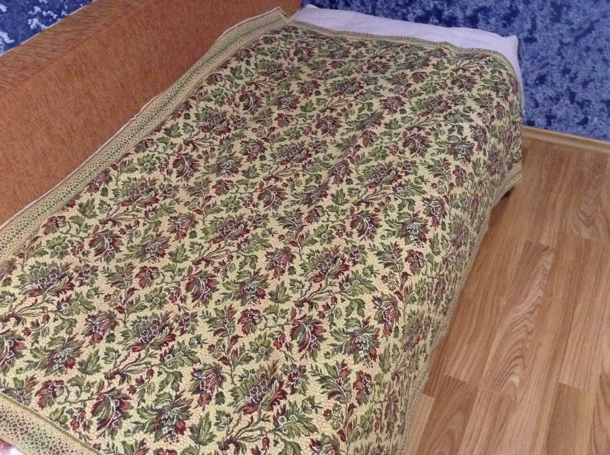 Покрывало гобеленовое на кровать, диван, Германия (ГДР)