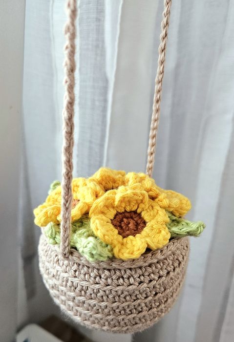 Vaso de girassóis amigurumi