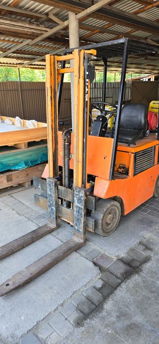 навантажувач, погрузчик вантажопідйомність  1.3т  STIL