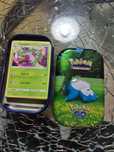 Lata com cartas Pokémon