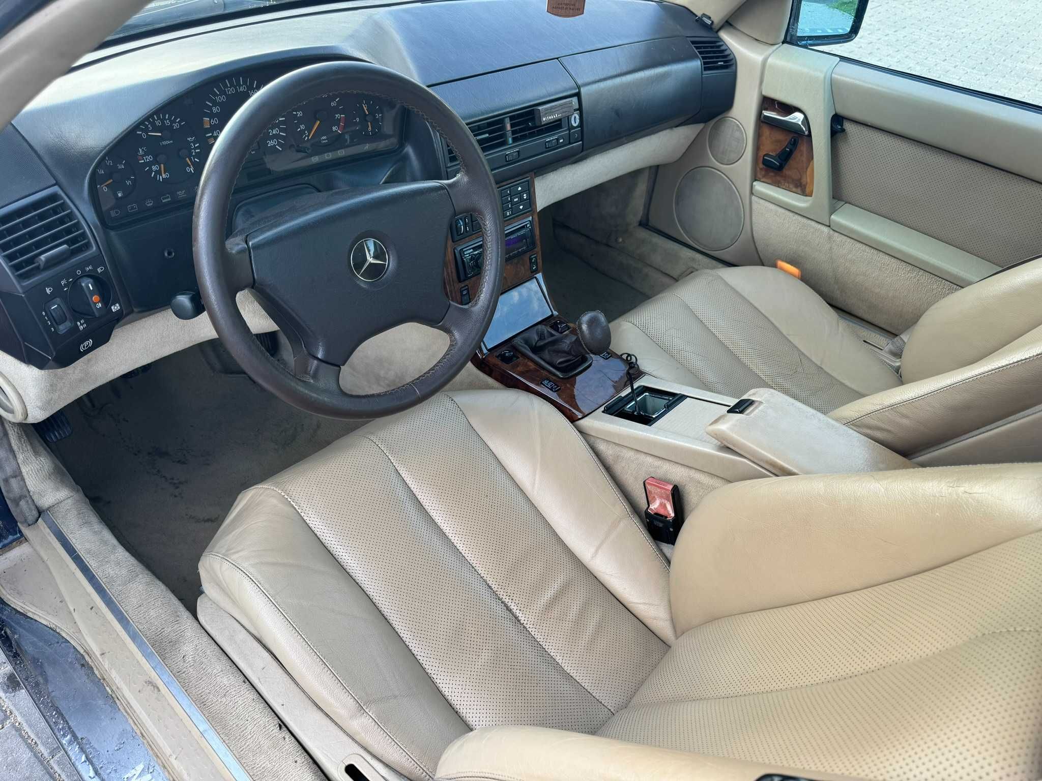 Mercedes-Benz R129 300SL-24
