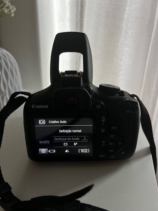 Máquina fotográfica  CANON EOS 1300D