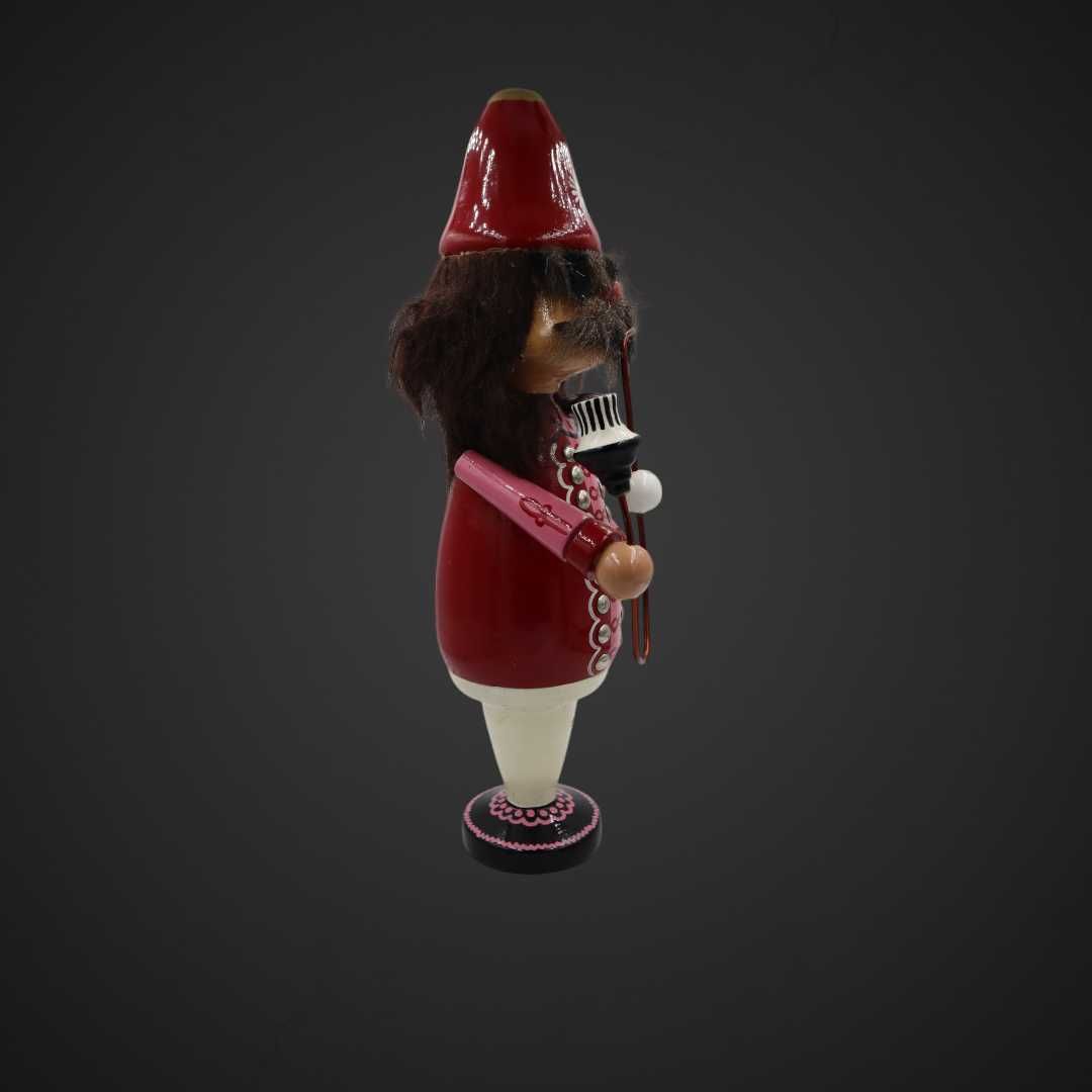 Drewniana figurka DDR na kadzidełka Paląca figurka  B51/051554