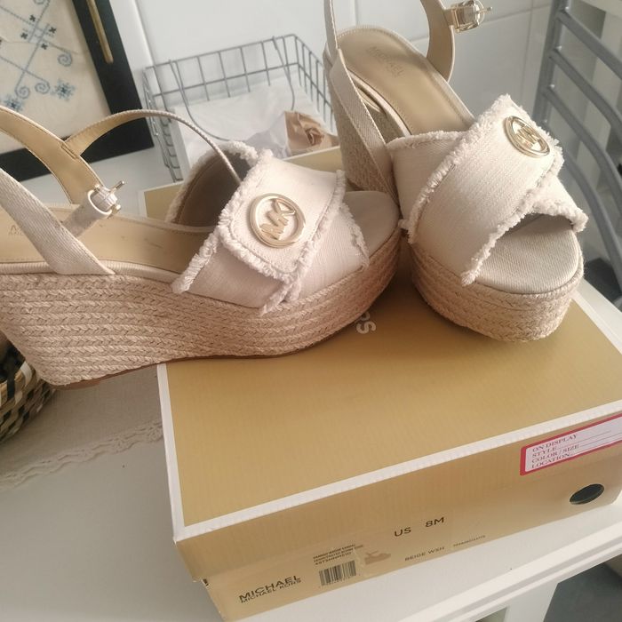 Vendo sandálias Michael Kors