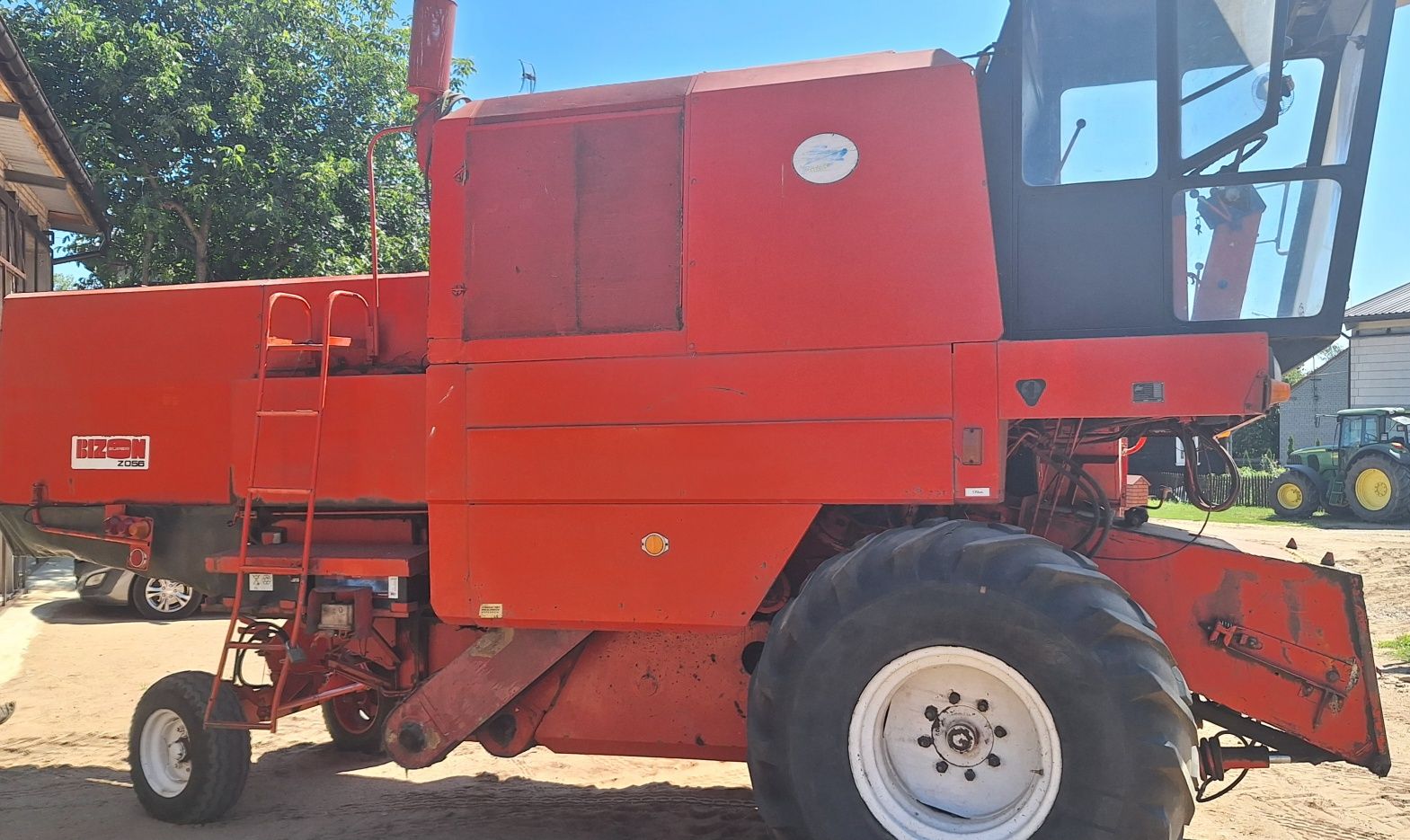 Kombajn Bizon Z056