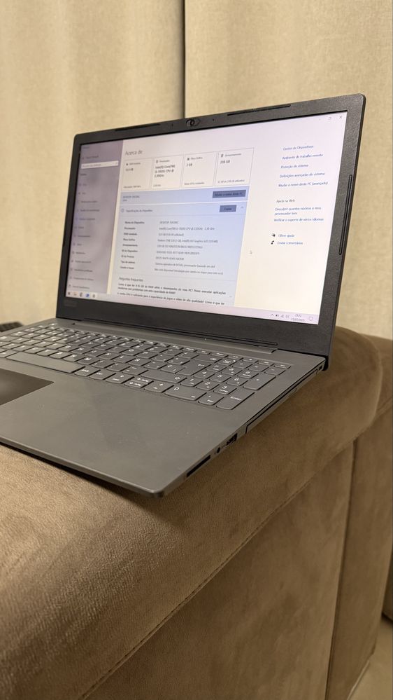 Portatil Lenovo i3 7020u - 12GB RAM - SSD - placa grafica Amd 2gb