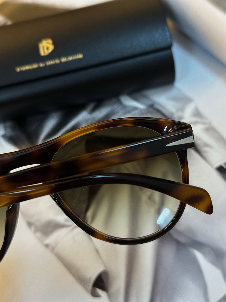 В наявності чоловічі сонцезахисні окуляри Davod Beckham оригінал