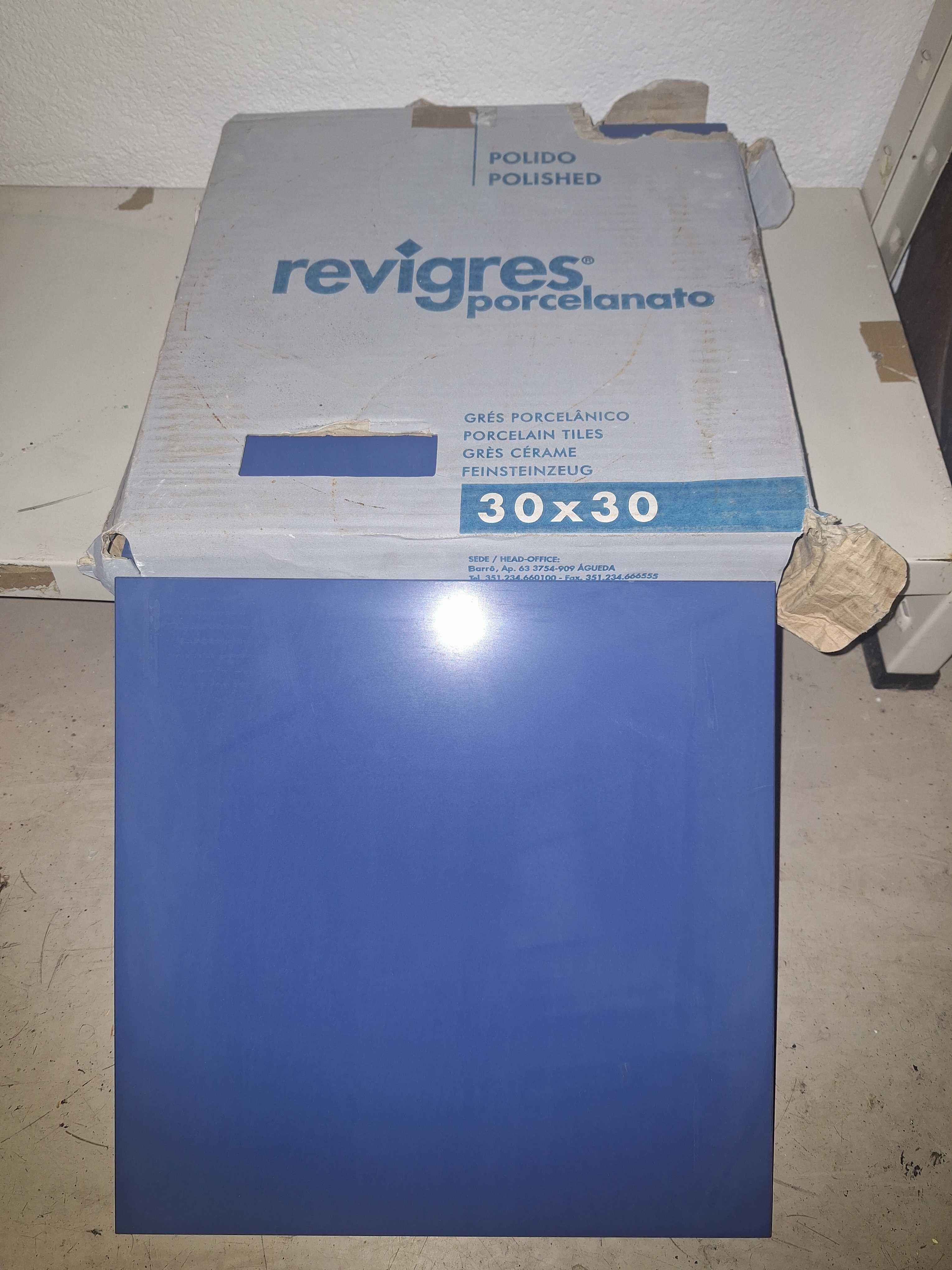 Pavimento REVIGRES - azul 30x30cm (8 peças)