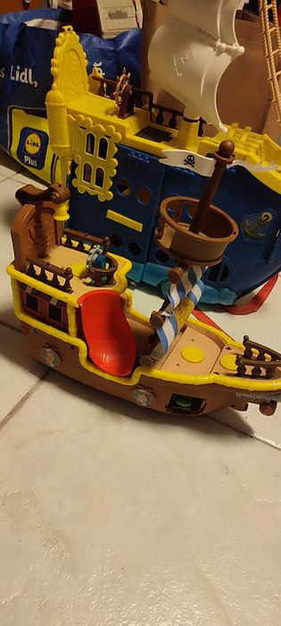 Barcos do Jack em bom estádio