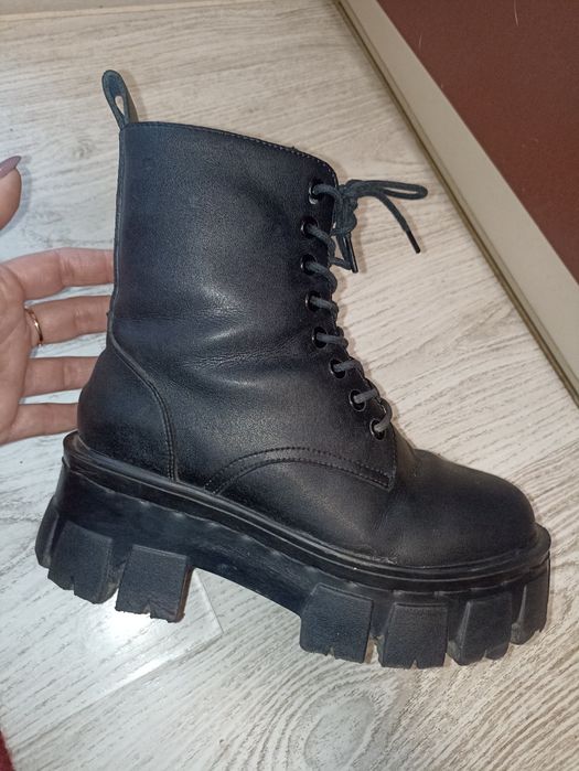 Зимові шкіряні ботинки