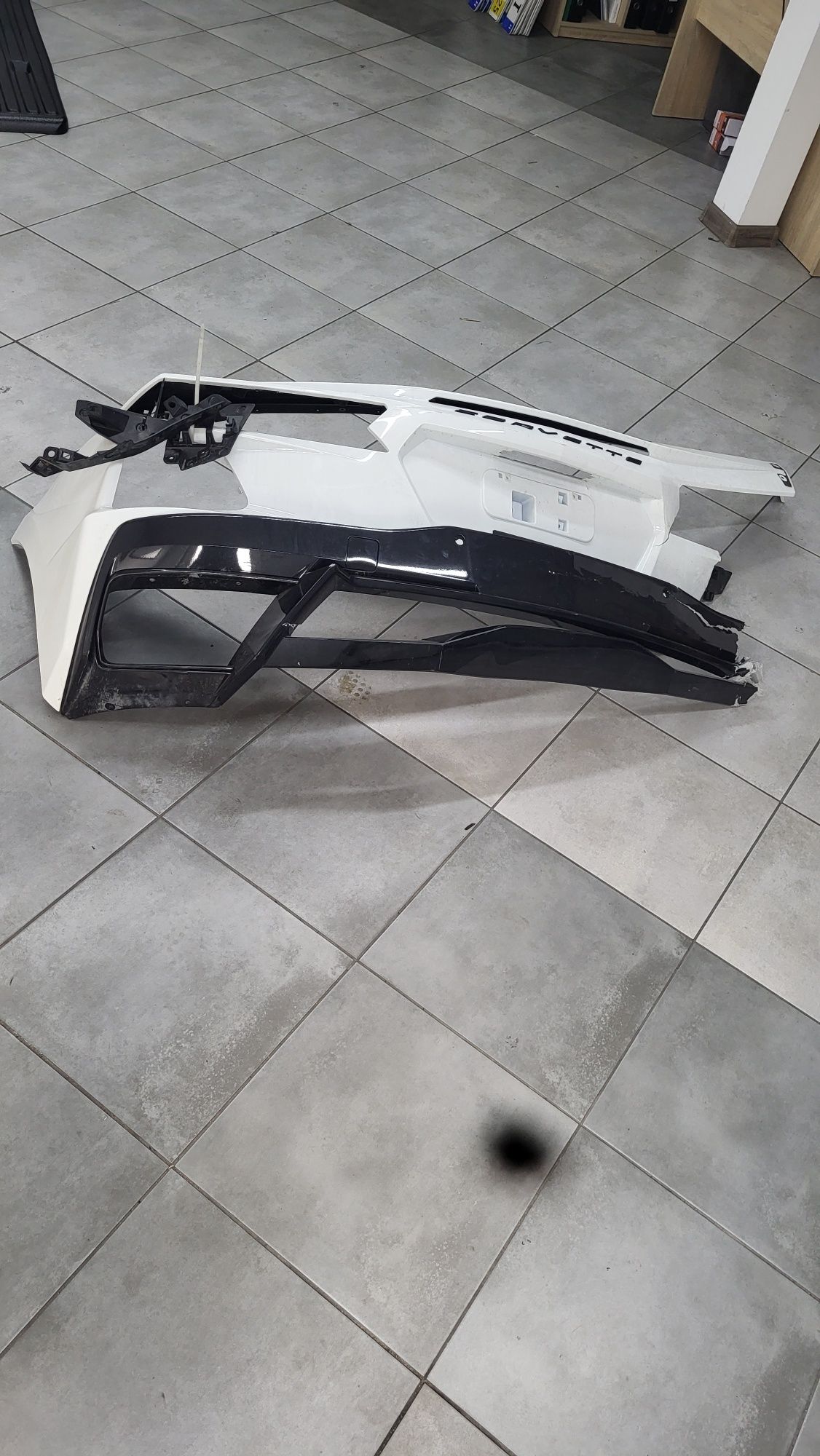 Zderzak Dyfuzor tyl Corvette C8 Ślizg zderzaka mocowanie oslona