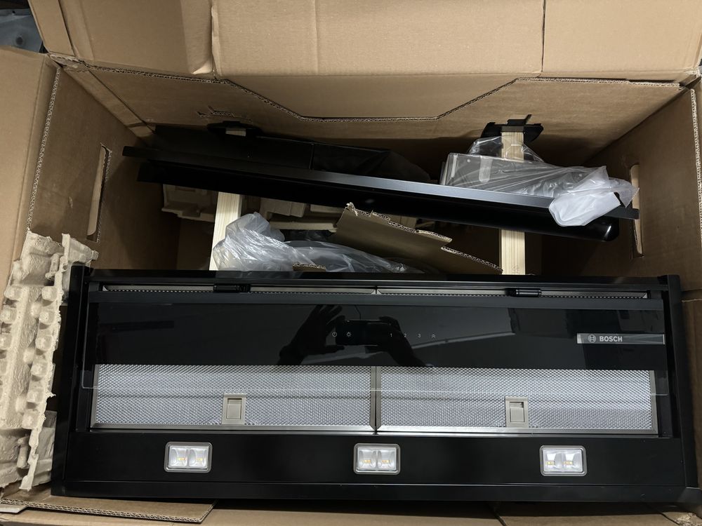 Exaustor BOSCH DBB97AM60 (460 m3/h - 90 cm - Preto) ( NOVO C/ garantia