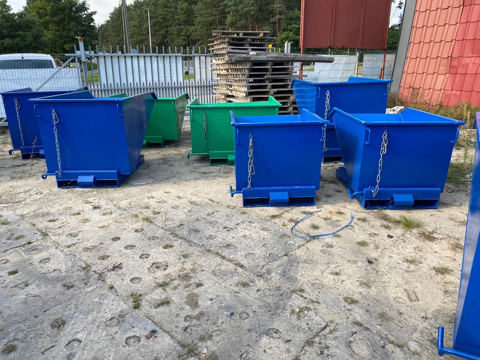 Koliba koleba 0,6 m3 kontener samowysypowy pojemnik