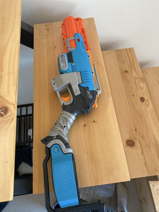 Nerf Zombie strike sledgefire A4326