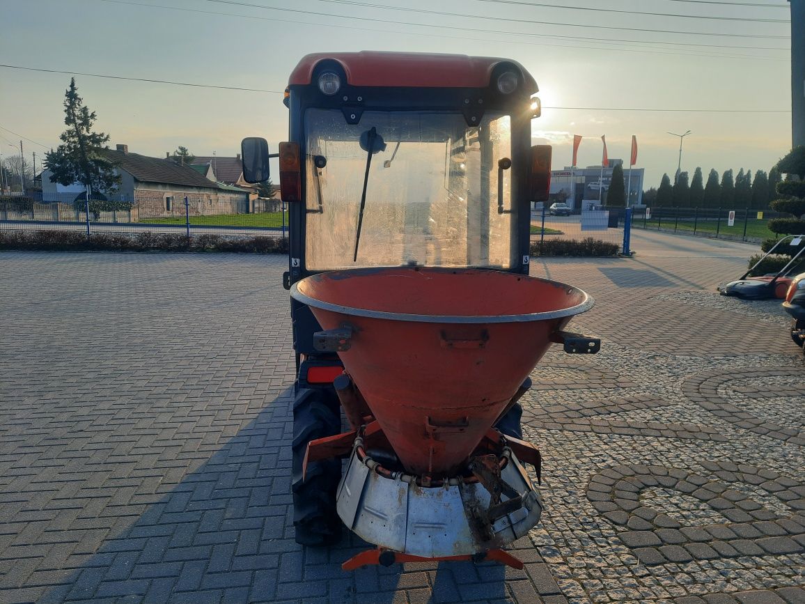 Ciągnik Kubota B1121, 4X4, 325mth,Salon PL,2017r OKAZJA! Kabina, Pług