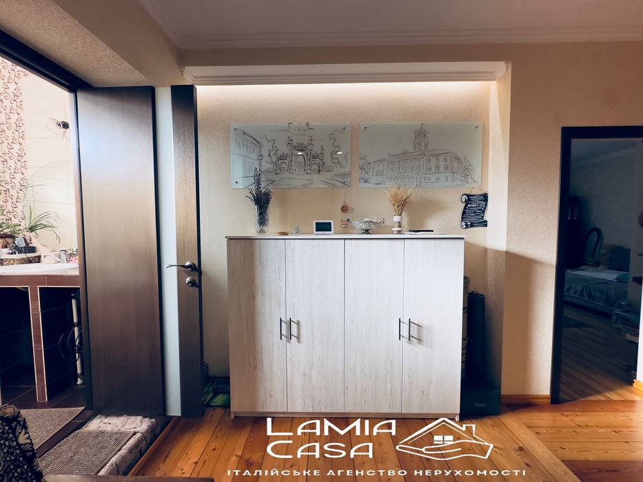 Продаж 3 кімнатноі квартири 167 м кв ближня роша