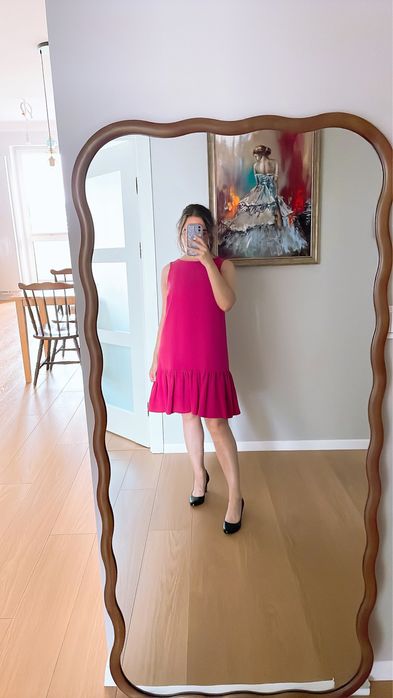 Różowa sukienka bez pleców z falbanką M