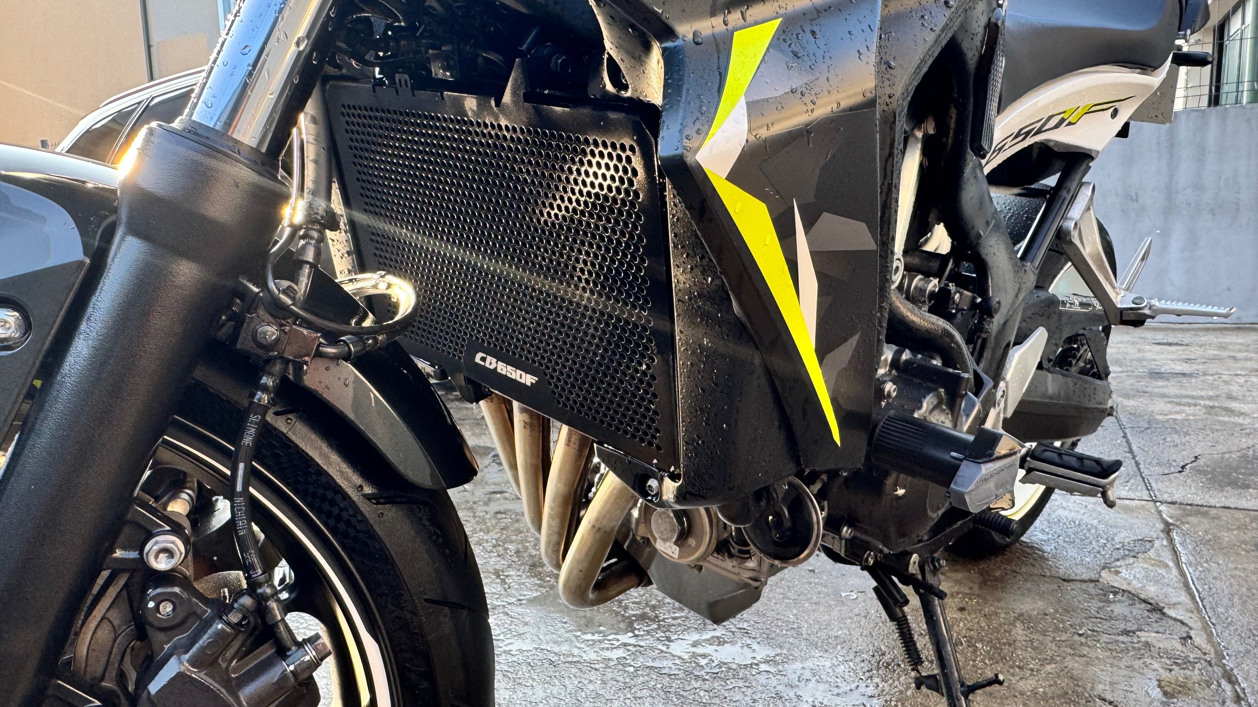 Honda cb 650f 2017 vários extras