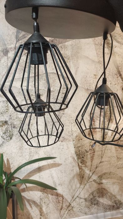 Lampa sufitowa czarna