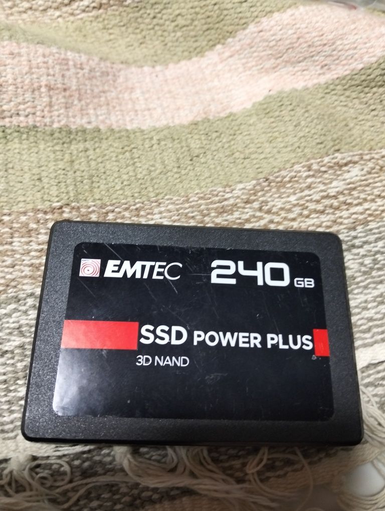 hdd- SSD  SATA 2,5