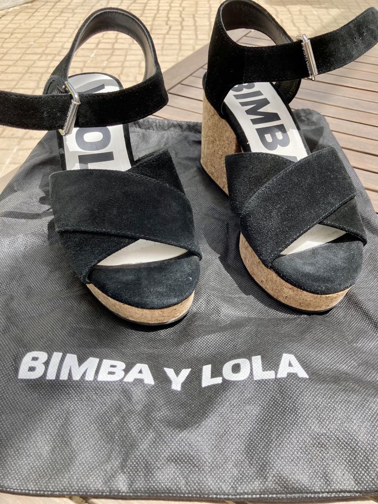 Sandálias Bimba Y Lola praticamente novas