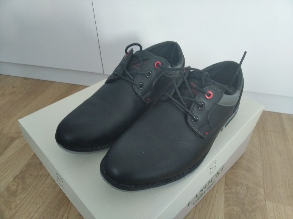 Buty garniturowe dla chłopca jak nowe