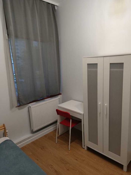 [Aktualne] Bezpośrednio. Pokój w samodzielnym mieszkaniu.