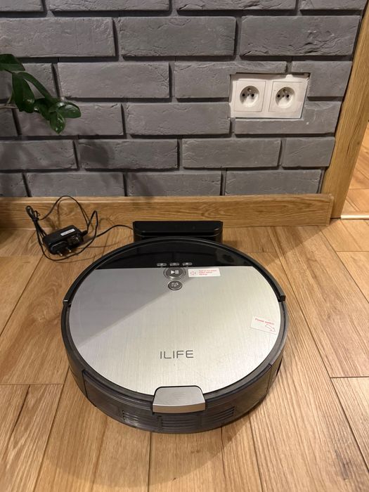 Robot sprzątający iLife v8s