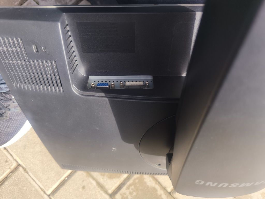 Monitor Samsung 22 całe 60hz