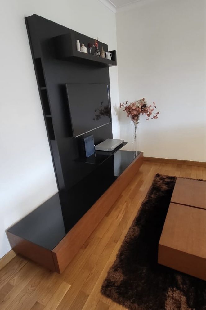 Movel de tv e mesa de centro