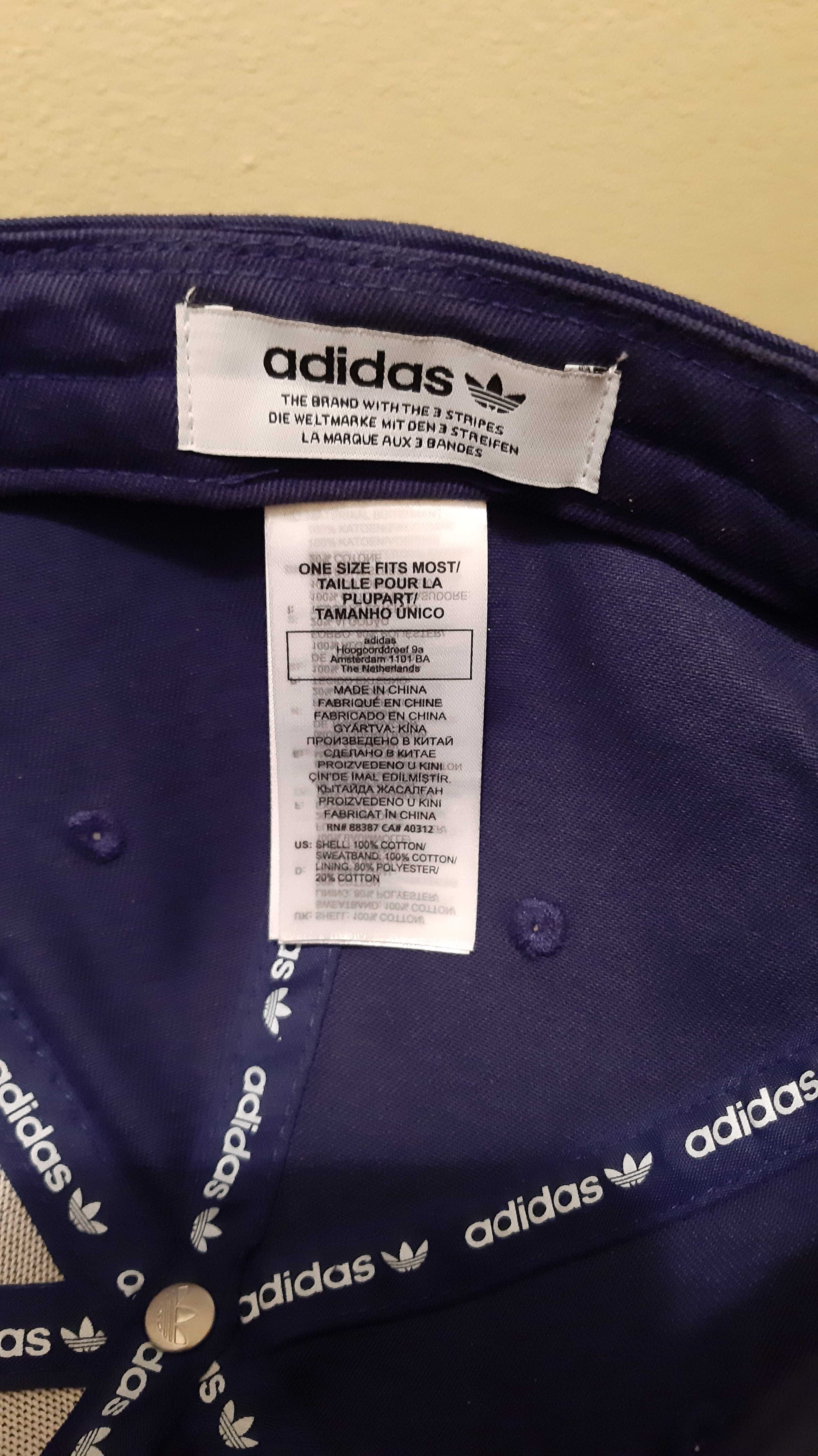 Boné Adidas Originals **NOVO**