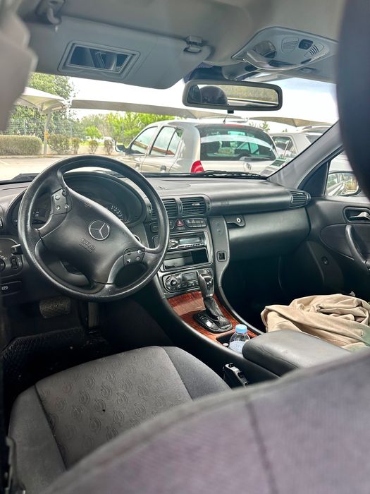 VENDO MERCEDES 220 cdi  CLASSE C Automático
