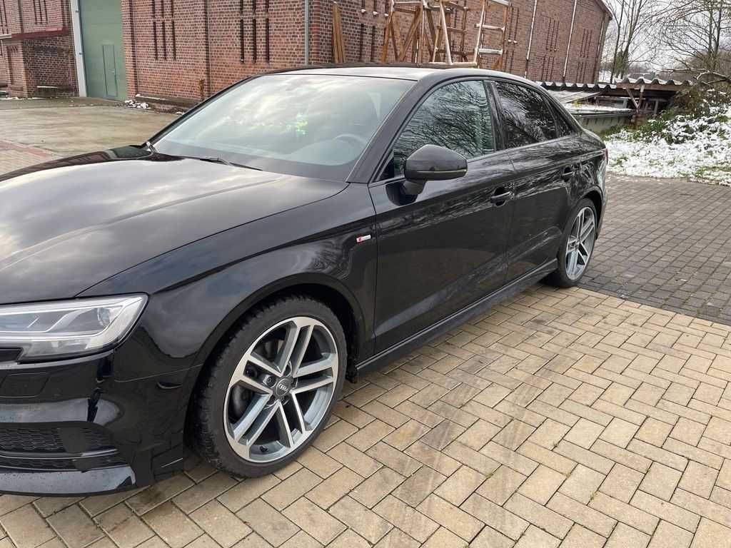 Бампер Audi A3 8v sedan розборка  Ауді А3  8в седан