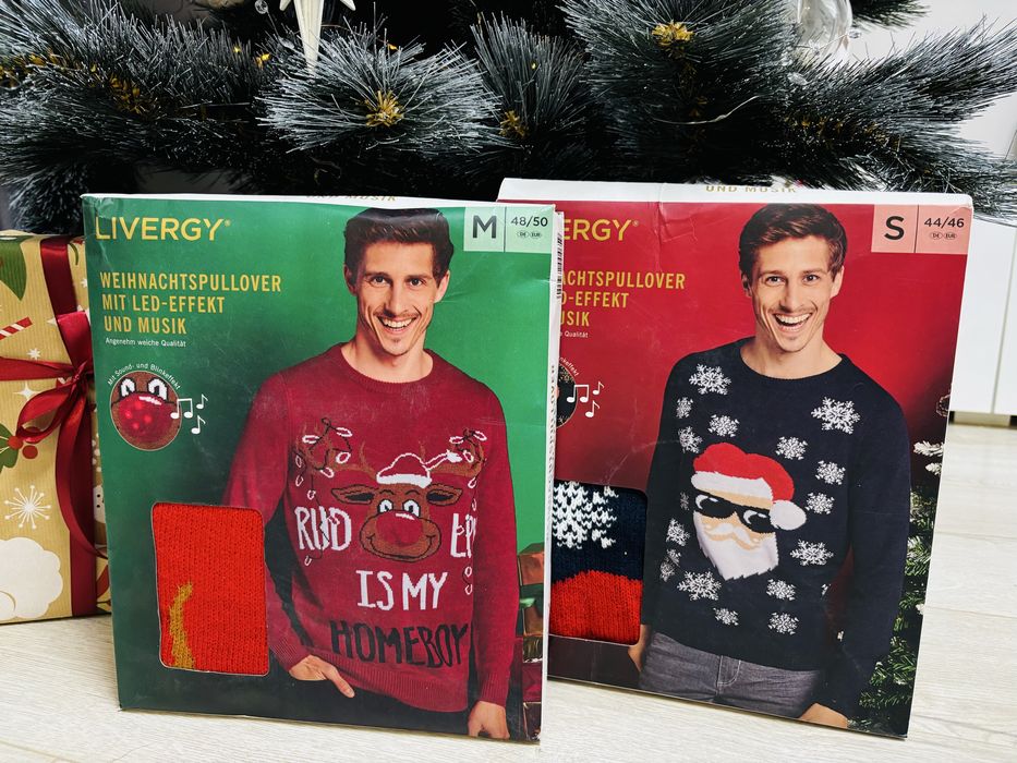 Жіночі і дитячі новорічні светри, святковий джемпер New Year