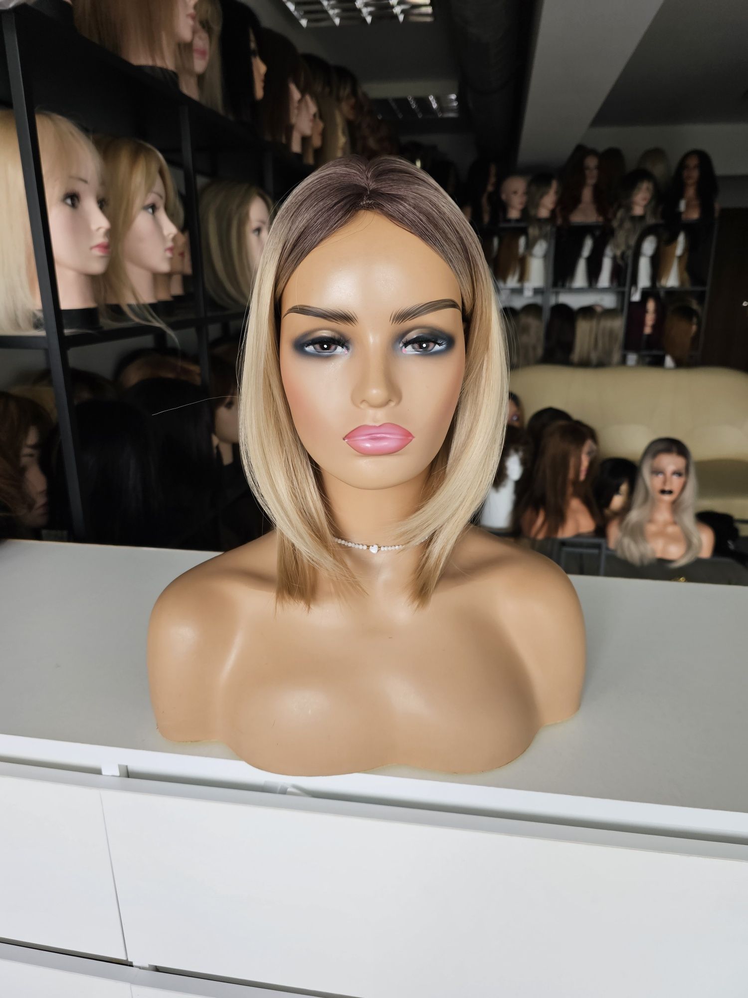 Lekki tupet topper blond z odrostem Lisa naturalnych efekt