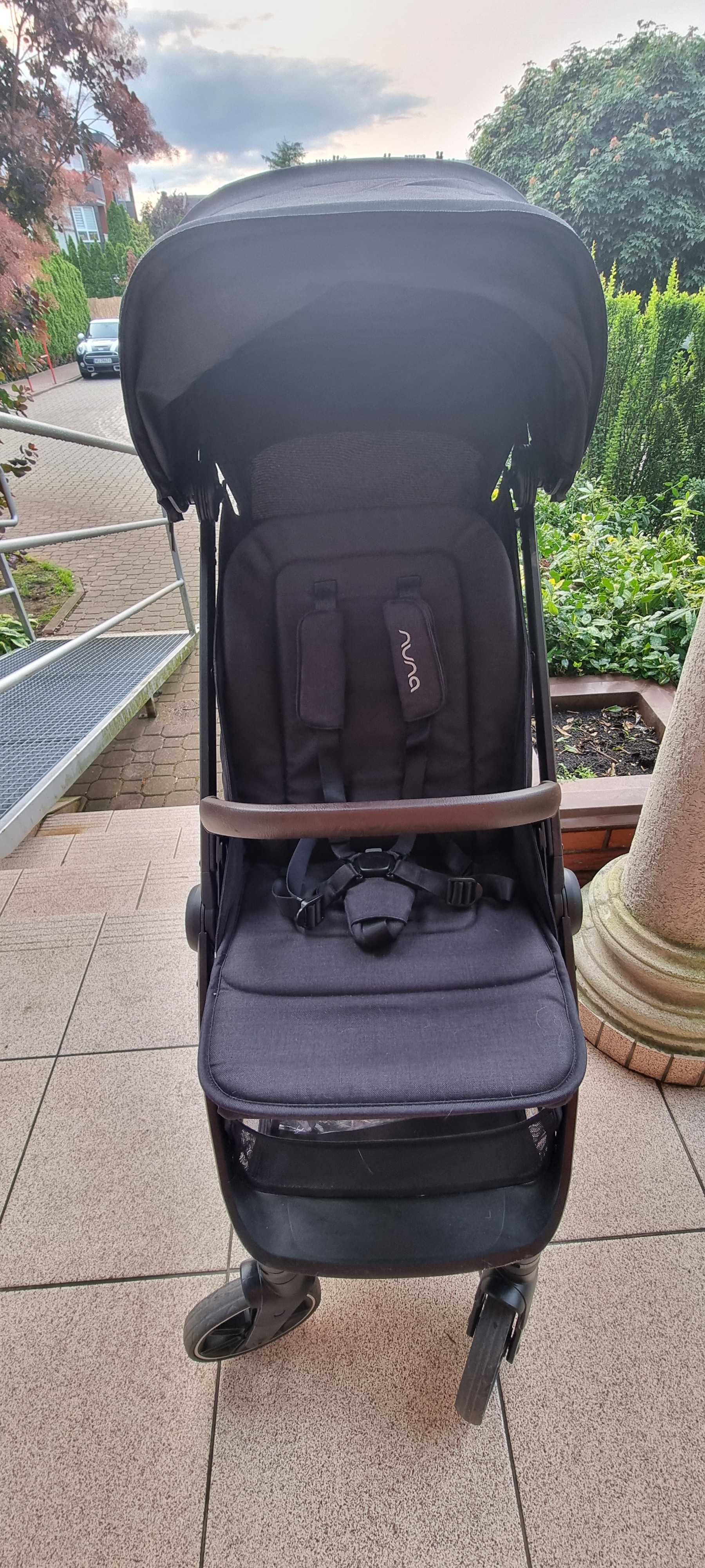 Nowa Nuna Trvl Lx spacerówka podróżna