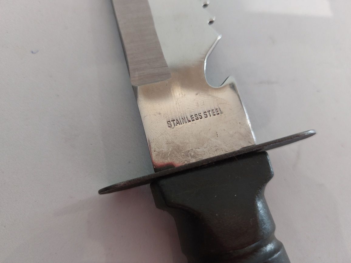Nóż survivalowy stainless steel