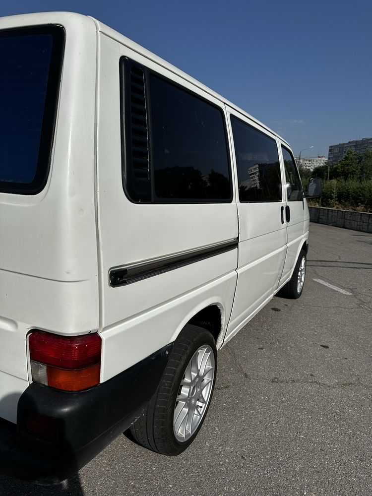 Volkswagen transporter 2.4 дизель